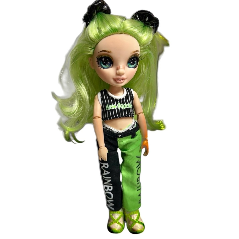 💚 RAINBOW HIGH “JADE HUNTER” DOLL 💚 - Picture 6 of 6